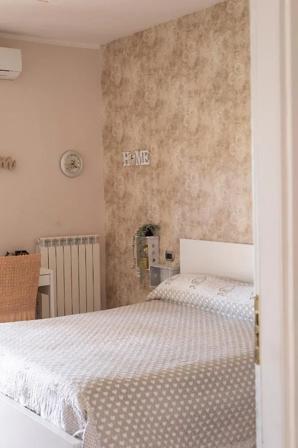 Bed & Breakfast Emotions Bed and Breakfast Fiumicino